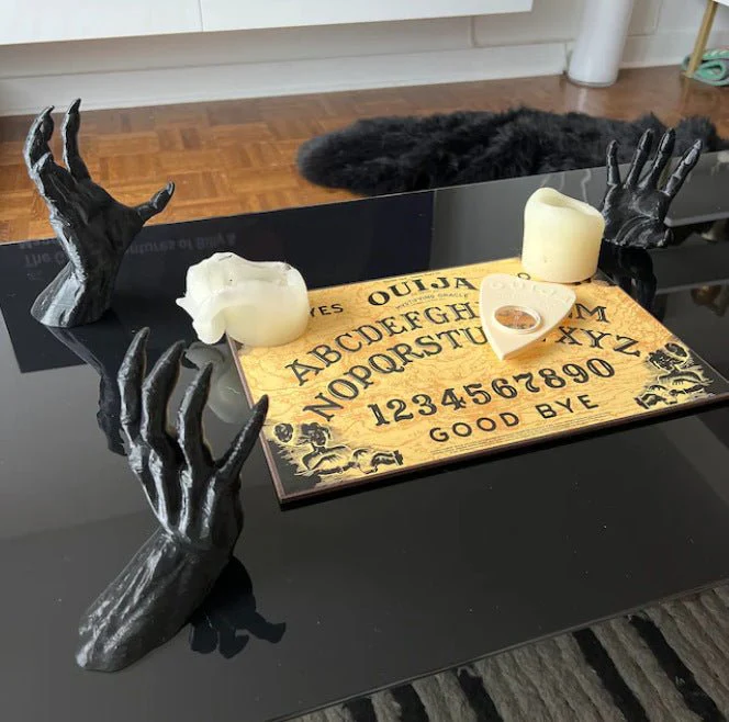 Creepy Reaching Hands, Halloween Wall Decoration, 3 pcs - Image 3
