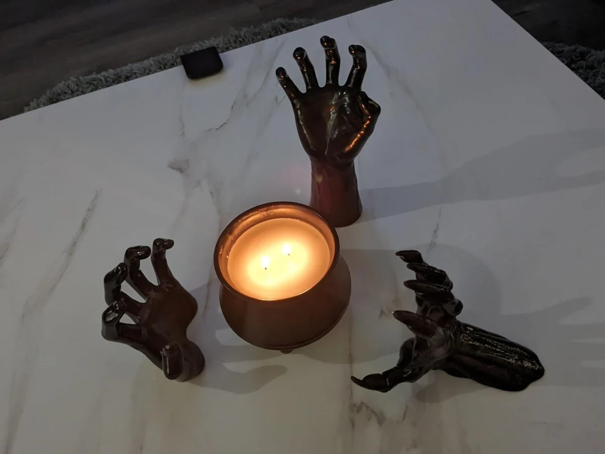 Creepy Reaching Hands, Halloween Wall Decoration, 3 pcs - Image 5